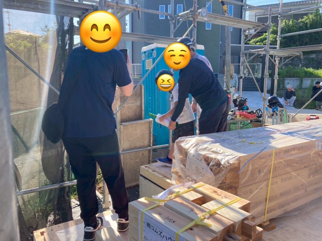 青空の下、想いを重ねた上棟式